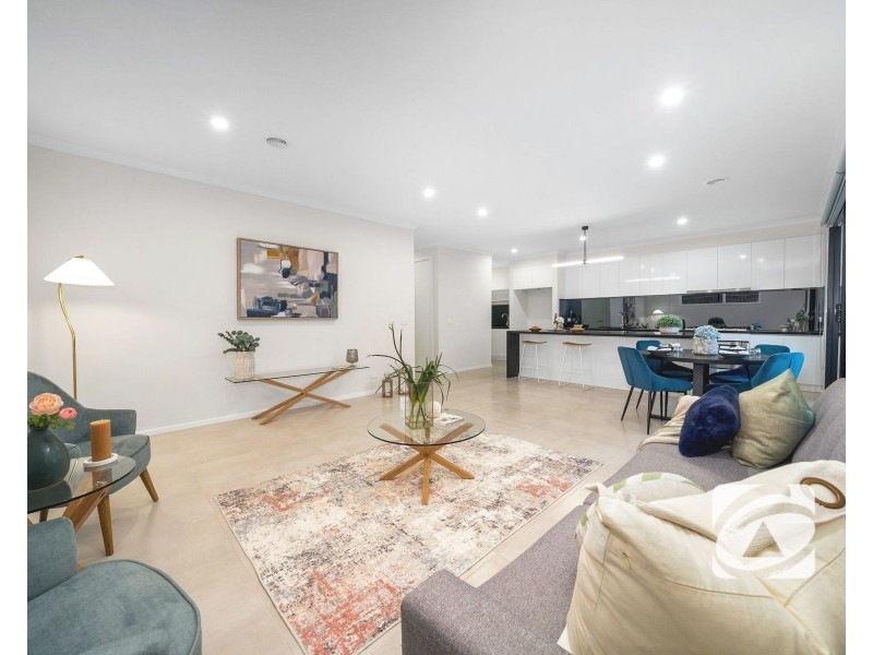 7 Gian Street, Clyde VIC 3978