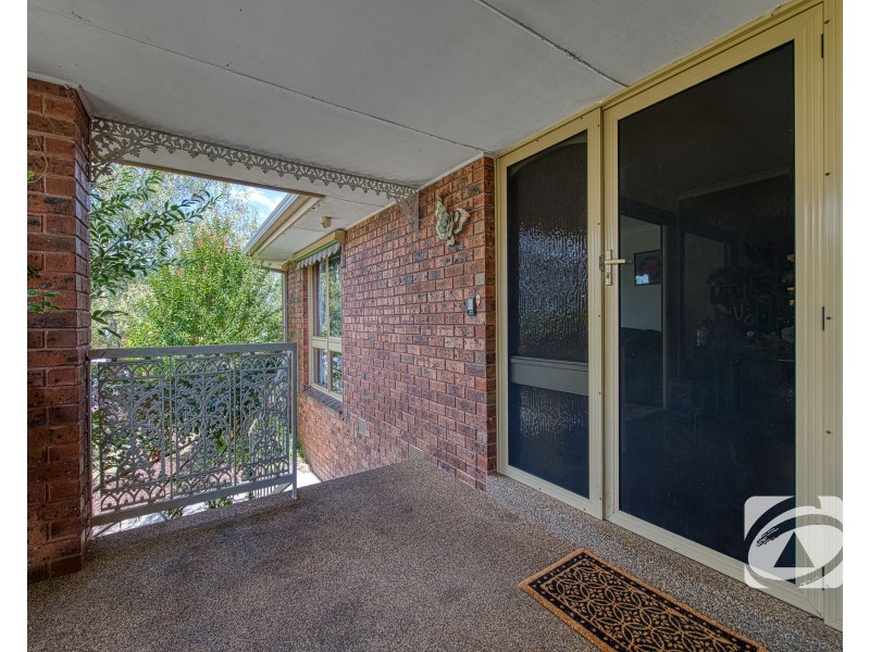 32 Outlook Drive, Berwick VIC 3806