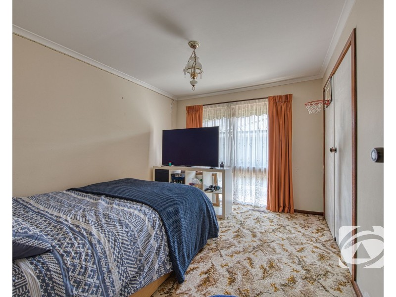 32 Outlook Drive, Berwick VIC 3806