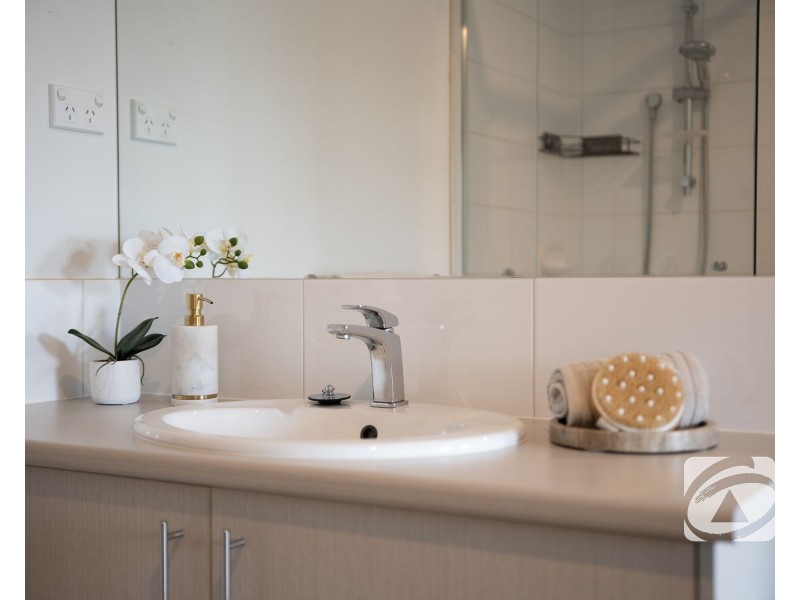 24 Bavaria Lane, Pakenham VIC 3810