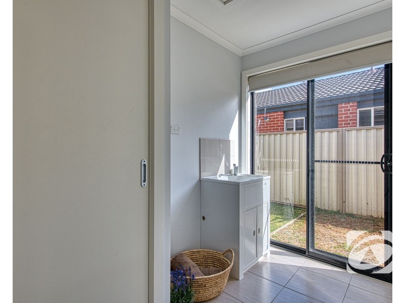 24 Bavaria Lane, Pakenham VIC 3810