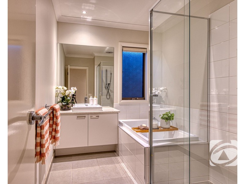 241 Pink Hill Boulevard, Officer VIC 3809