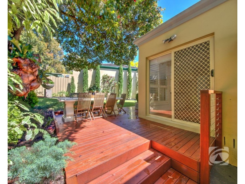 2/50 Peel Street, Berwick VIC 3806