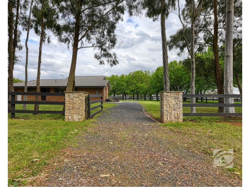 191 King Road, Harkaway VIC 3806