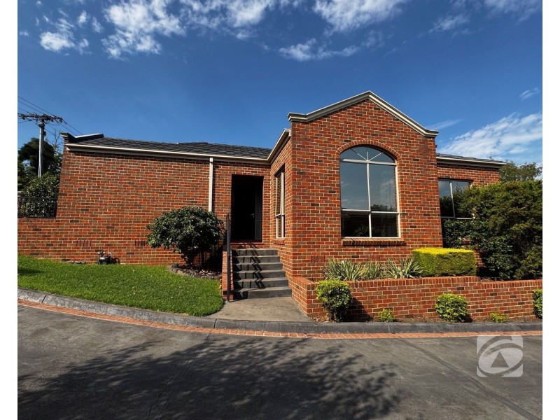 1/3 Miller Street, Berwick VIC 3806