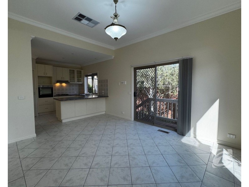 1/3 Miller Street, Berwick VIC 3806