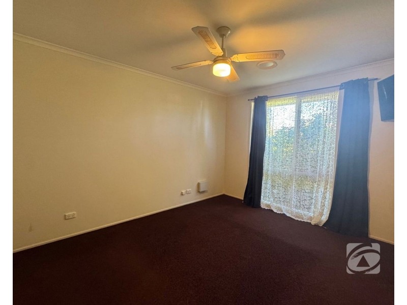 24 Hillview Rise, Hampton Park VIC 3976