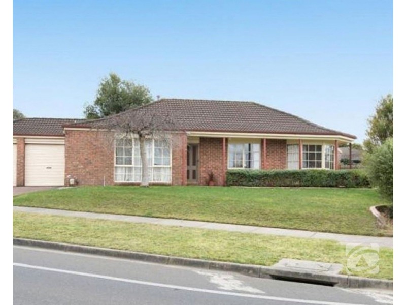 1 Malanda Court, Berwick VIC 3806