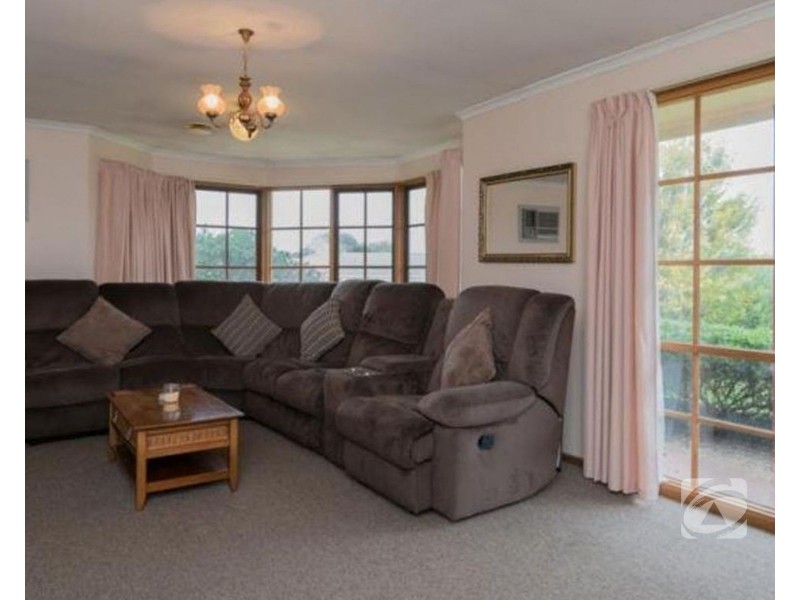 1 Malanda Court, Berwick VIC 3806