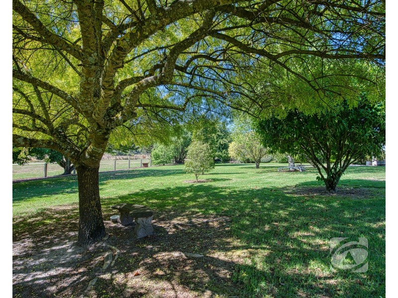 14 Valley Drive, Beaconsfield Upper VIC 3808