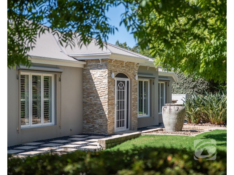 14 Valley Drive, Beaconsfield Upper VIC 3808