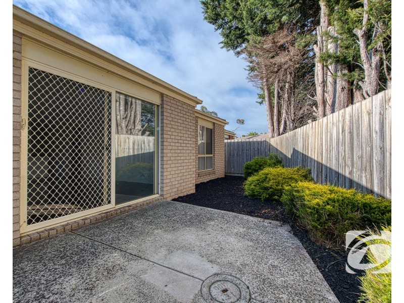 52A Lesdon Avenue, Cranbourne VIC 3977