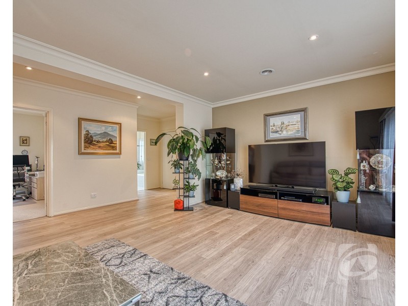 3 Edgbaston Circuit, Berwick VIC 3806