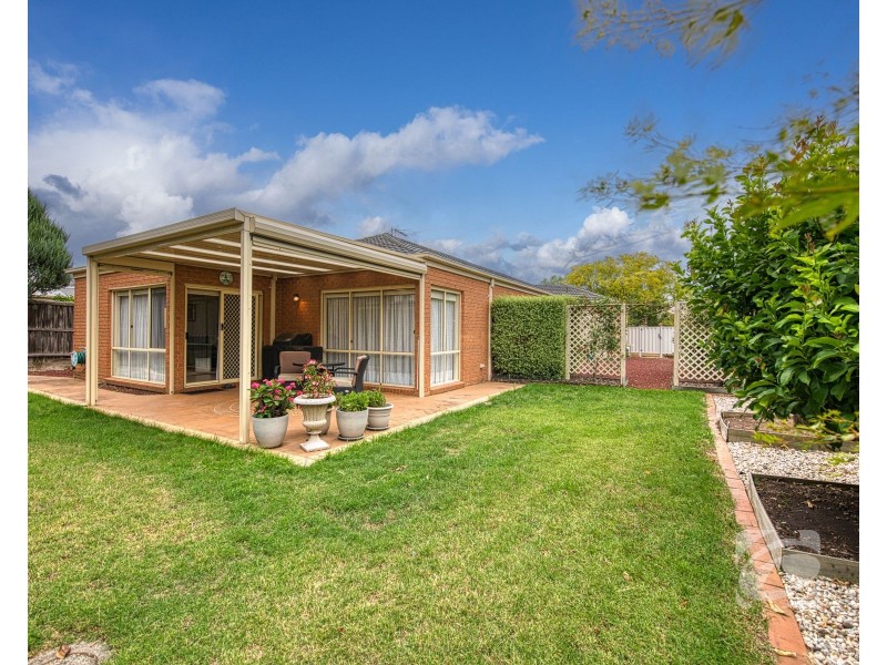3 Edgbaston Circuit, Berwick VIC 3806