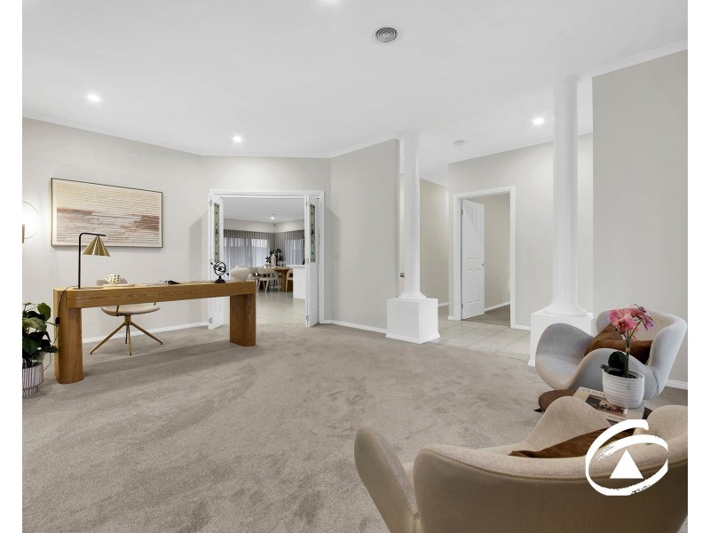 81 Earlsfield Drive, Berwick VIC 3806