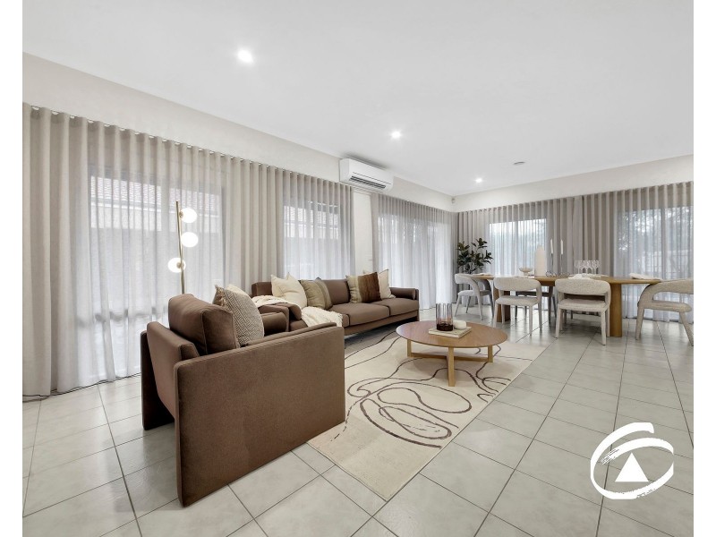 81 Earlsfield Drive, Berwick VIC 3806