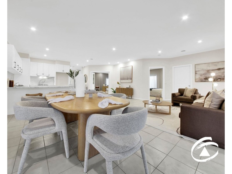 81 Earlsfield Drive, Berwick VIC 3806