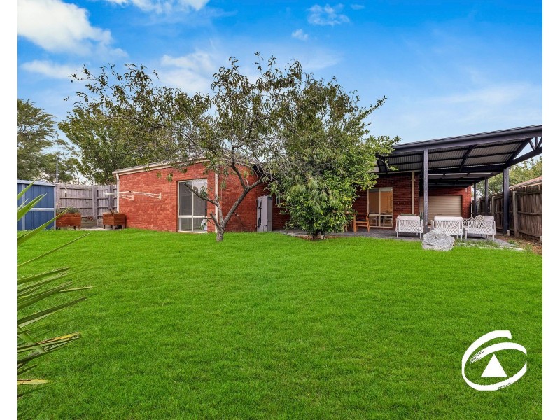 81 Earlsfield Drive, Berwick VIC 3806
