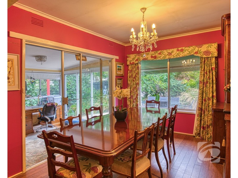 37 Lyall Road, Berwick VIC 3806