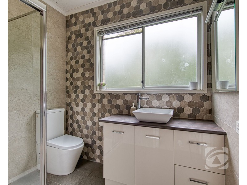 37 Lyall Road, Berwick VIC 3806