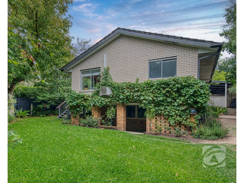 37 Lyall Road, Berwick VIC 3806