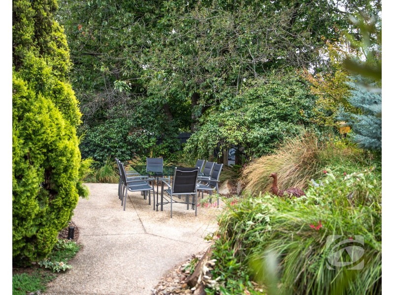 37 Lyall Road, Berwick VIC 3806