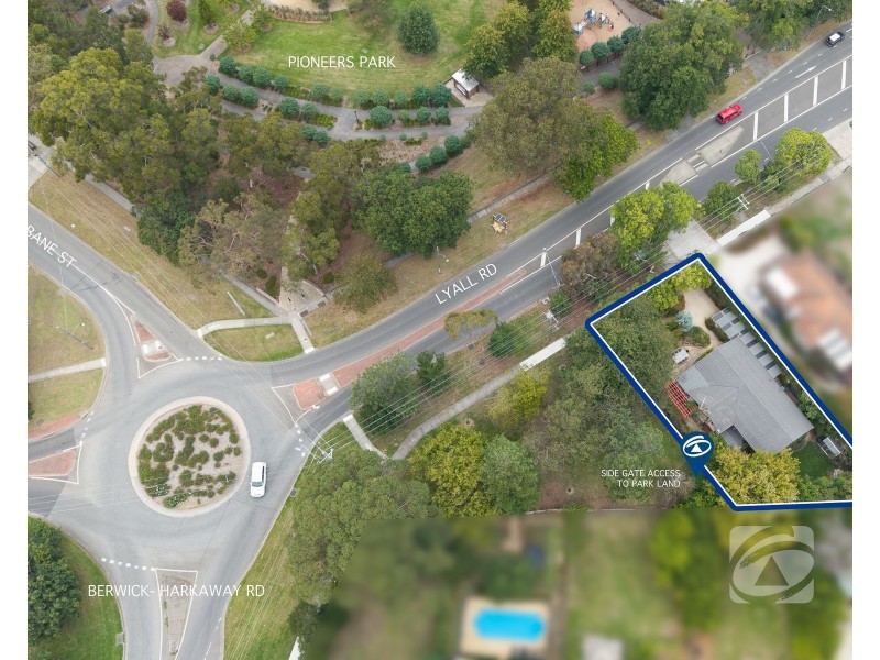 37 Lyall Road, Berwick VIC 3806