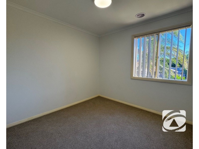 11 Provence Place, Narre Warren South VIC 3805