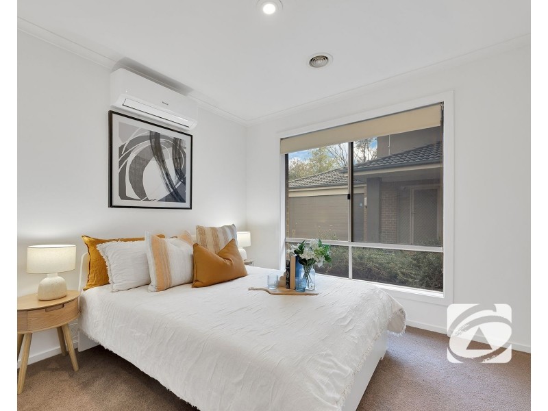 4/55-57 Strathavan Drive, Berwick VIC 3806
