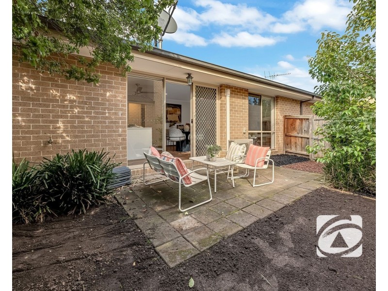 4/55-57 Strathavan Drive, Berwick VIC 3806
