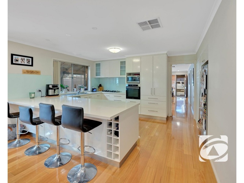 9 Tanami Court, Narre Warren South VIC 3805