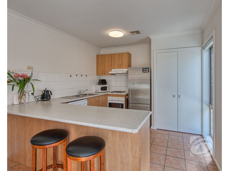 2/52-54 Shinners Avenue, Berwick VIC 3806