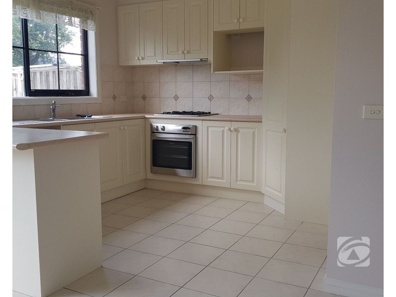 10/40-44 Warrawong Drive, Berwick VIC 3806