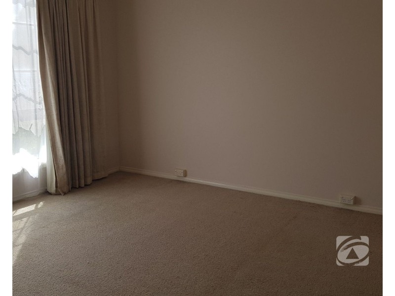 10/40-44 Warrawong Drive, Berwick VIC 3806