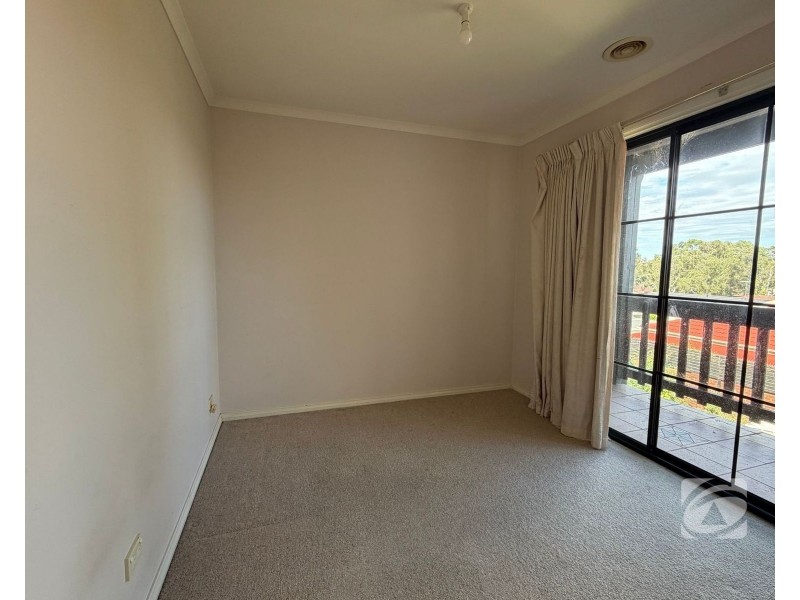 10/40-44 Warrawong Drive, Berwick VIC 3806