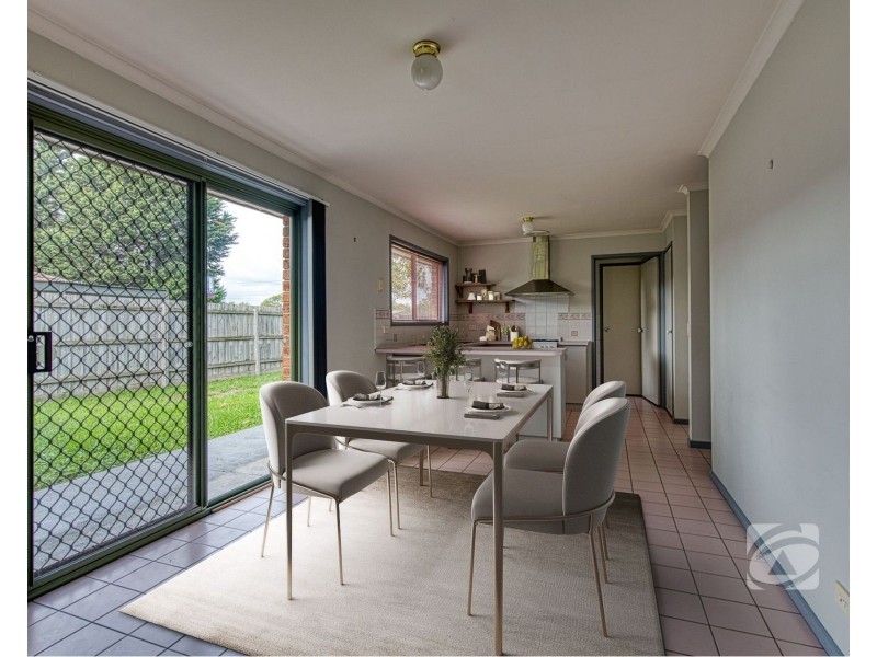 50 Collins Crescent, Berwick VIC 3806