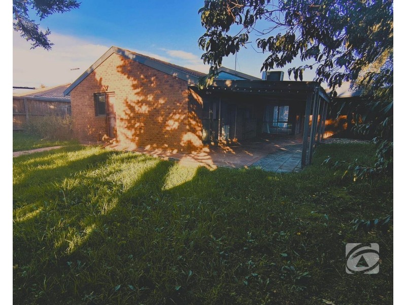 12 Herald Court, Narre Warren VIC 3805