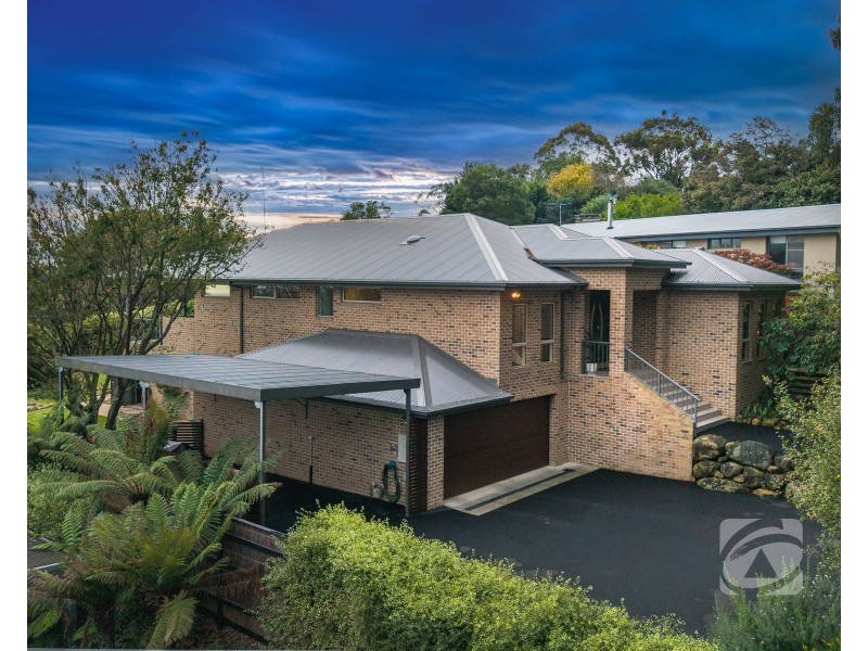 9 Jacksons Hill Road, Menzies Creek VIC 3159