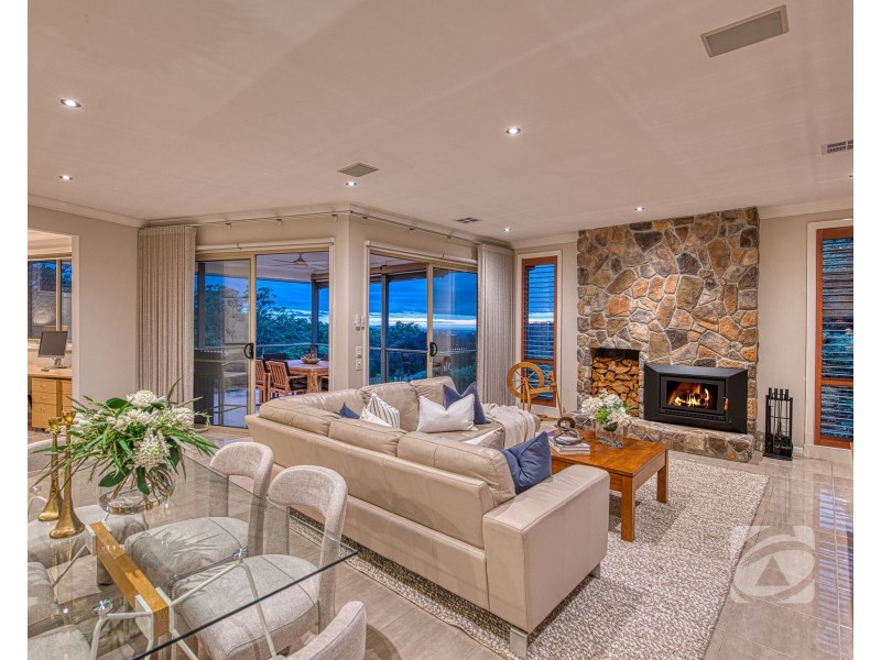 9 Jacksons Hill Road, Menzies Creek VIC 3159