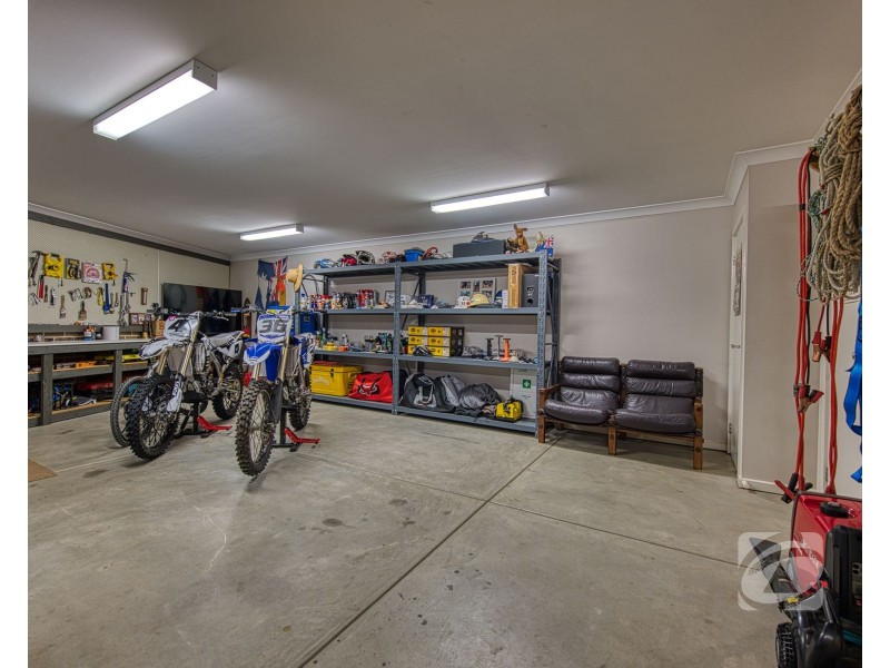 9 Jacksons Hill Road, Menzies Creek VIC 3159