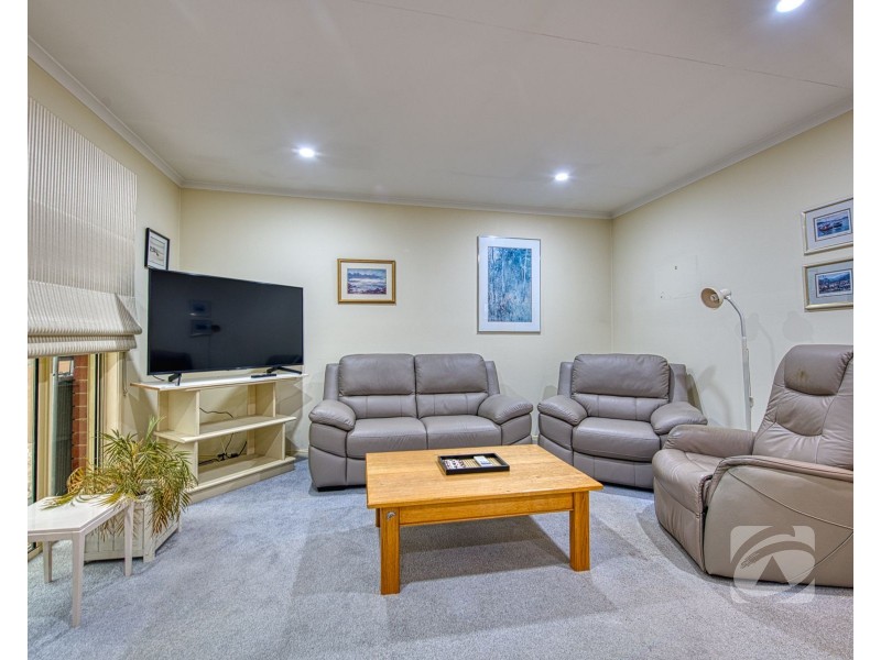 13 Settlers Hill Place, Narre Warren North VIC 3804