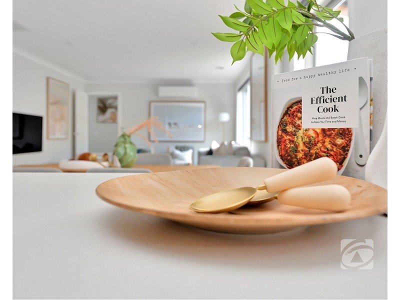 10 Matchett Drive, Clyde VIC 3978