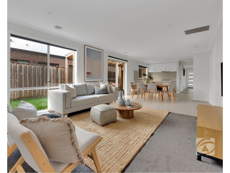 10 Matchett Drive, Clyde VIC 3978