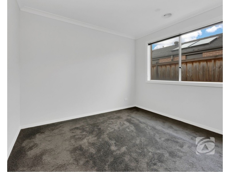 10 Matchett Drive, Clyde VIC 3978