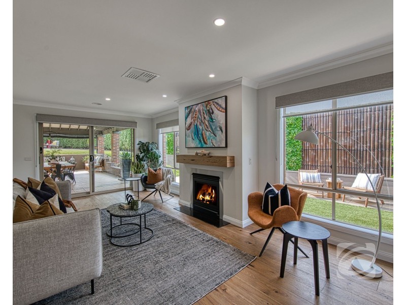 37 Coachwood Crescent, Narre Warren VIC 3805