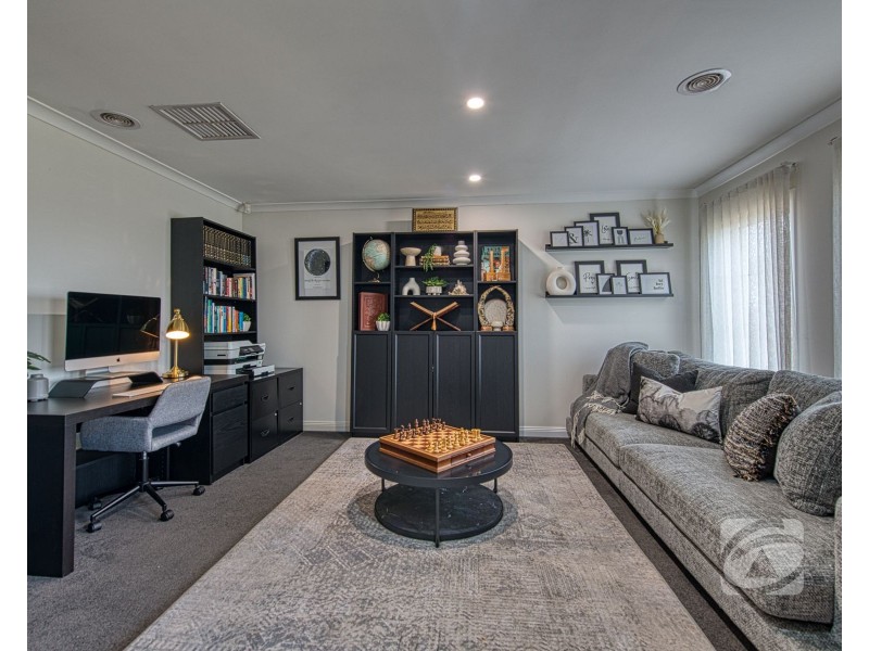 37 Coachwood Crescent, Narre Warren VIC 3805