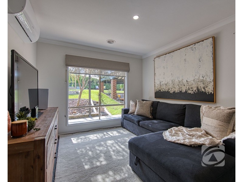 37 Coachwood Crescent, Narre Warren VIC 3805