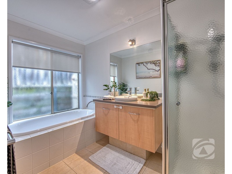 37 Coachwood Crescent, Narre Warren VIC 3805