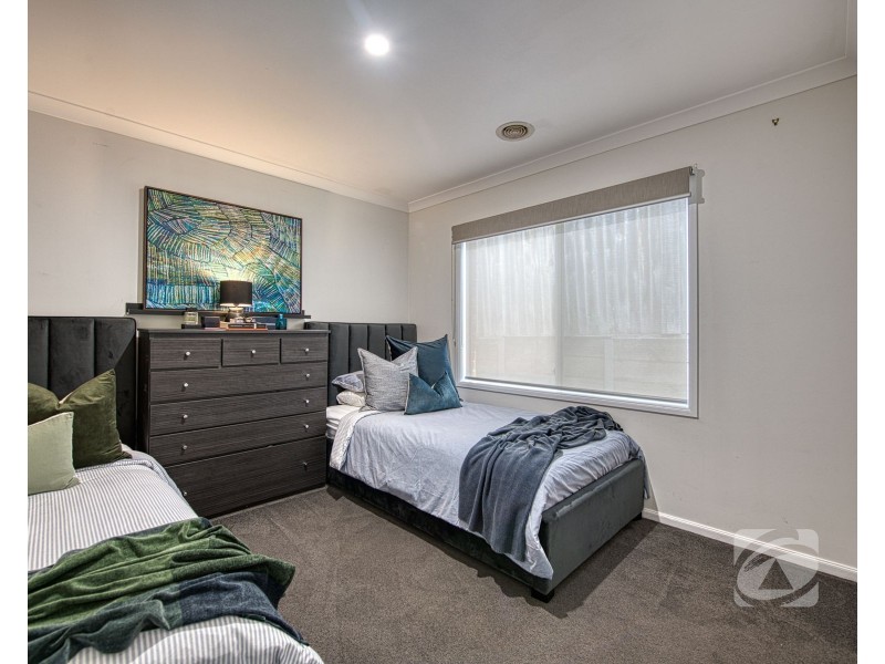 37 Coachwood Crescent, Narre Warren VIC 3805