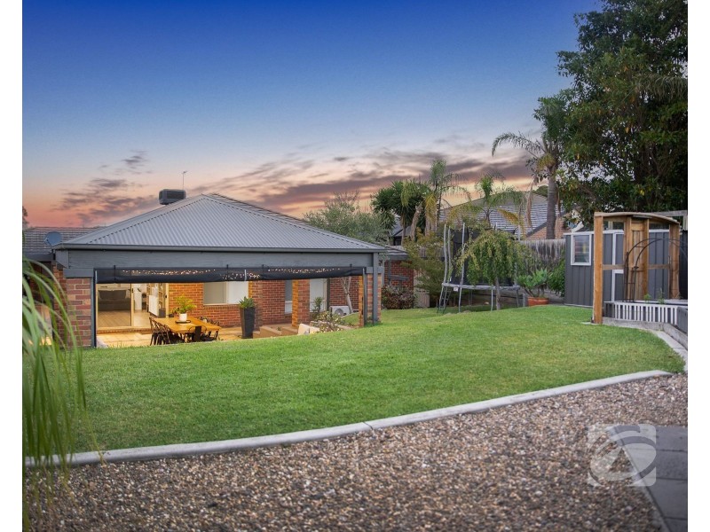 37 Coachwood Crescent, Narre Warren VIC 3805